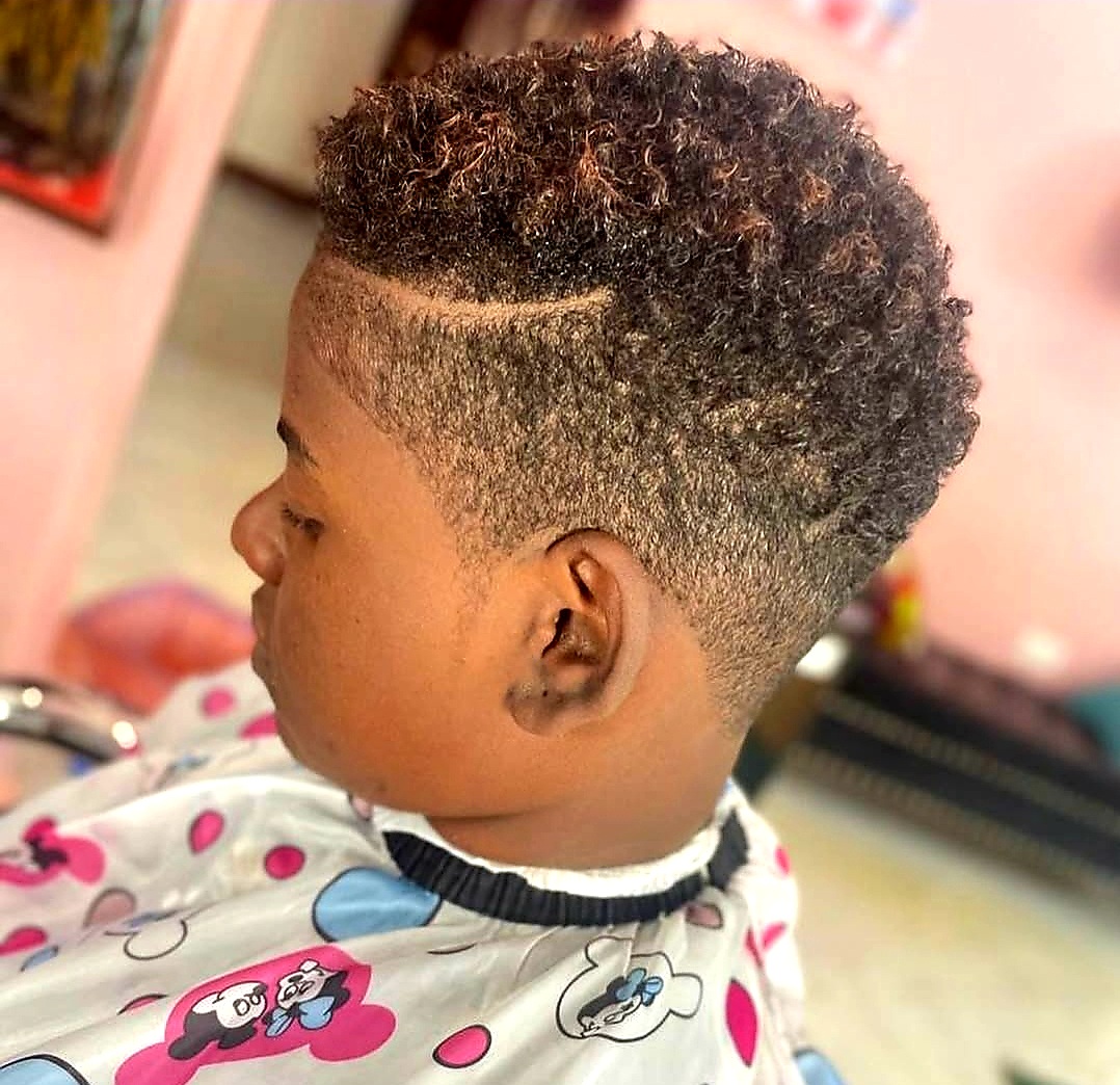 Natural hair style